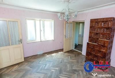 Casă cu 7 camere cu Teren 425 Mp în Păcii - 8