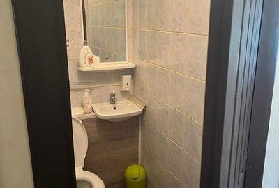 Spațiu comercial, de 50 mp, în Central - 3