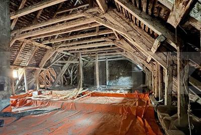 Pod spai?os, transformabil in apartamente, 285 mp, Pia?a - 3