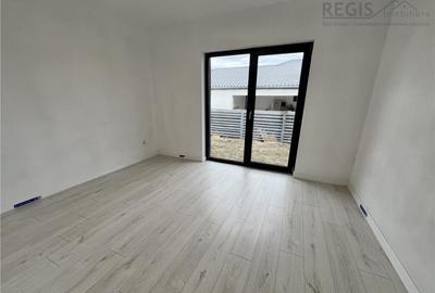 Casă cu 4 camere cu Canalizare în Cristian - 20