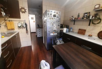 Apartament cu 3 camere decomandat, mobilat în Sebastian - 9