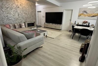 Apartament cu 2 camere decomandat, mobilat în Tomis Plus