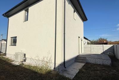 <Casa individuala cu pompa de caldura P+1E> 4 camere 2 bai 280 mp teren - 11