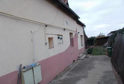Casă cu 5 camere cu Teren 1670 Mp în Giarmata - 9