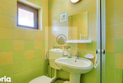 Casă cu 8 camere cu Teren 700 Mp în Vidra - 4