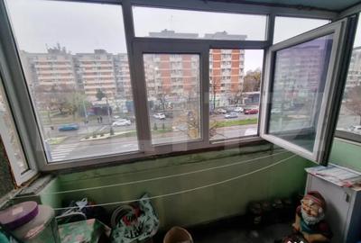 Apartament cu 3 camere semidecomandat în Calea București - 3