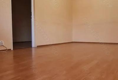 Inel 2_apartament 2camere,centrala,boxa,etj 1,pret 73.000E - 3