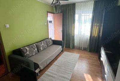 Garsonieră decomandată în Badea Cârțan