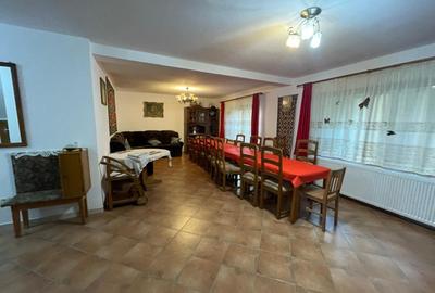Pensiune functionala de vanzare, cu 6 camere, 200 mp, zona Firiza-Izvoare - 10