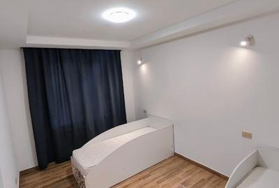 Apartament cu 3 camere decomandat în Astra - 3