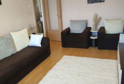 Apartament cu 2 camere decomandat în Km 5 - 10