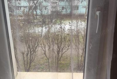 Apartament cu 3 camere semidecomandat în Cornișa - 1