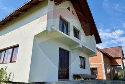 Casă individuală cu 5 camere cu Teren 300 Mp în Ocna Șugatag - 3