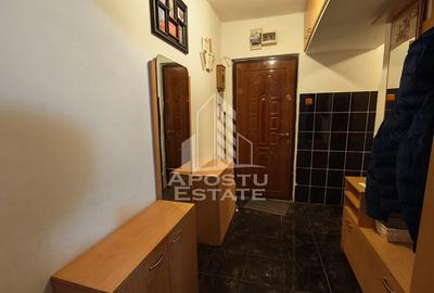 Apartament cu 2 camere nedecomandat, mobilat în Dacia