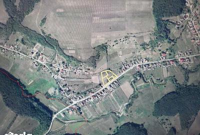 Casă cu 3 camere cu Teren 139 Mp în Central - 1