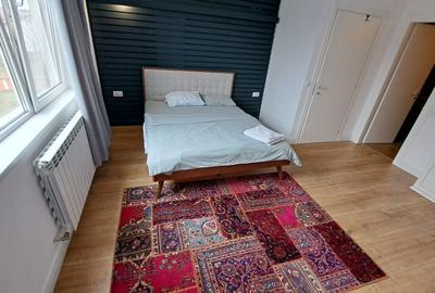 APARTAMENT 3 CAMERE   CU 3 BAI - LUX - LOC PARCARE - COMISION 0 - 20