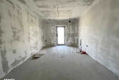 Casă cu 5 camere cu Teren 1000 Mp în Rediu - 9