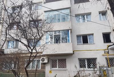 Apartament trei camere, etaj 1, CT, termopan, liber, Casa de Cultura - 3