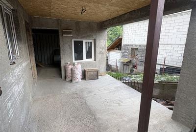 Casă cu 4 camere în Cetățeni - 7