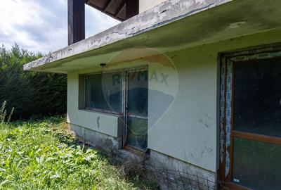 Casă individuală cu 8 camere cu Teren 622 Mp în Moieciu de Jos - 37