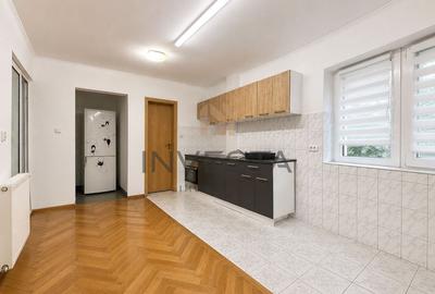 Casă individuală cu 15 camere cu Canalizare în Andrei Mureșanu - 4