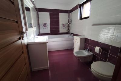 Duplex cu 4 camere cu Canalizare în Florești - 8