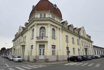 Spatiu la parter in zona Centrala fostul hotel Timisul - 1