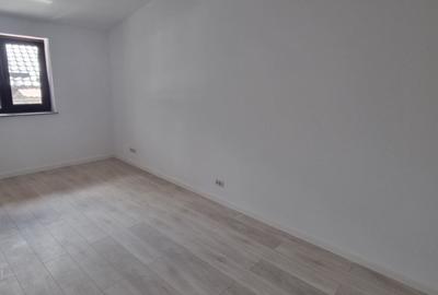 Casa cu etaj la 2 min de Piata Mare - 6