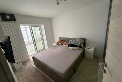 Apartament cu 3 camere semidecomandat în Aradului - 3