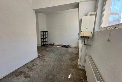 Spațiu comercial, de 80 mp, în Micro III