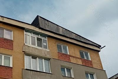 Apartament cu 3 camere situat in cocosvar , Vulcan jud Hunedoara - 1
