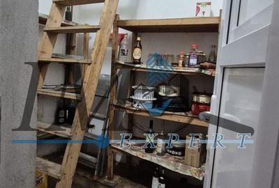 Casă cu 3 camere cu Teren 2704 Mp în Central - 5