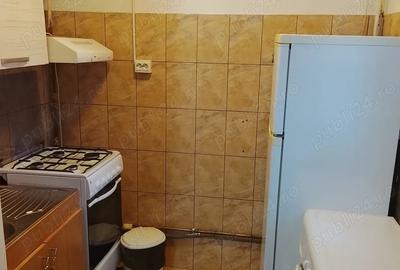 Inchiriez garsoniera - 9