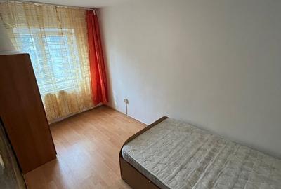 Apartament cu 3 camere semidecomandat, mobilat în Dacia - 11