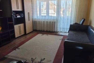 Vând apartament în casă cu 4 apartamente - 2