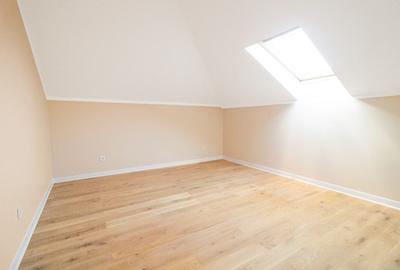 Casă individuală cu 4 camere cu Canalizare în Primăverii - 13