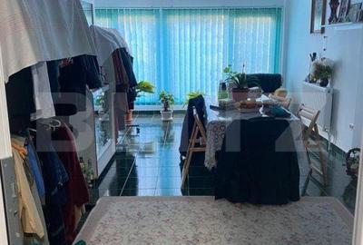 Spațiu comercial, de 300 mp, în Central - 3