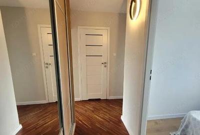 Apartament cu 2 camere decomandat în Universitate