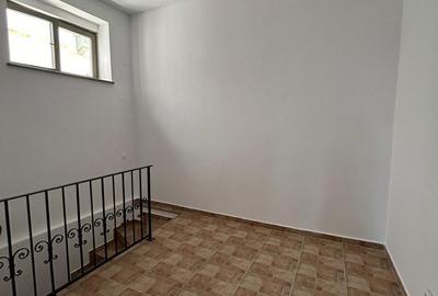 Spațiu comercial, de 130 mp, în Pieptănari - 2