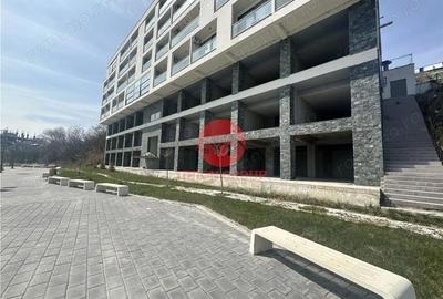 Spațiu comercial, de 250 mp, în Nord - 2