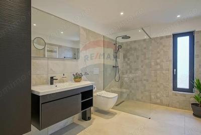 Casă cu 3 camere cu Canalizare în Vest - 3