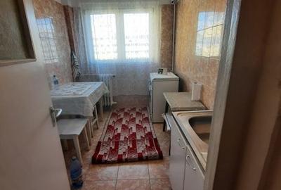 Apartament cu 2 camere semidecomandat în Colentina