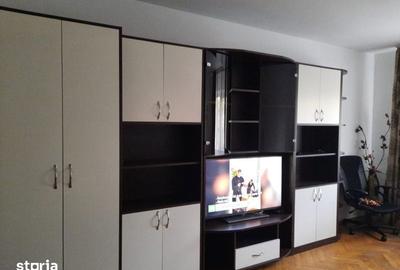 Apartament cu 3 camere în Iosia