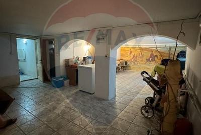 Casa / Vila cu 8 camere de vanzare - 6