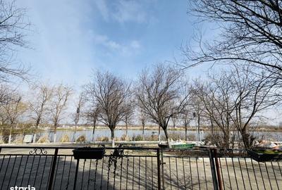 Casă cu 8 camere cu Teren 550 Mp în Chiajna