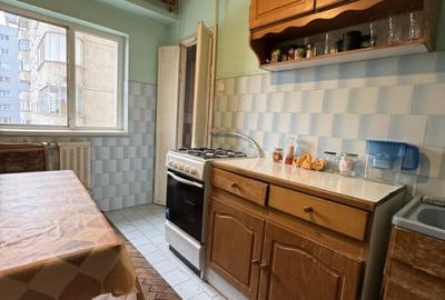 Apartament 3 dormitoare Semi central