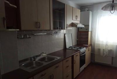 Apartament cu 3 camere decomandat în Ștrand - 2