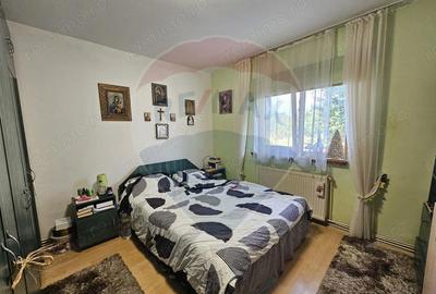 Apartament cu 3 camere decomandat în Central - 3