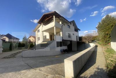 Casa individuala, 419 mp, teren 1100 mp, zona parc Bucov. - 1