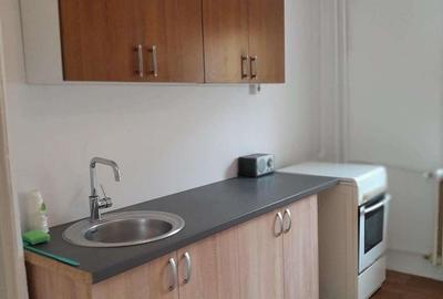 Inchiriez apartament cu 3 camere zona Bucovina - 4